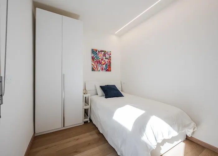 Allemura Due - Free Wifi & Air Conditioning Apartment *