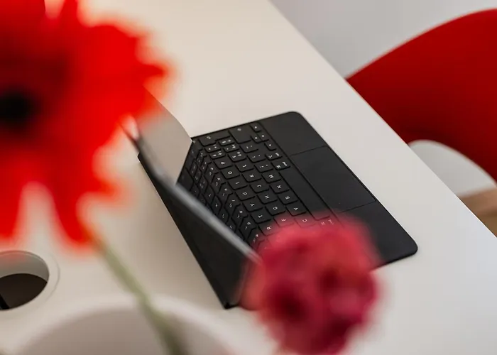 Allemura Due - Free Wifi & Air Conditioning *