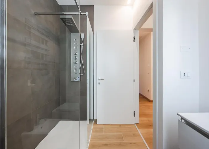 Allemura Due - Free Wifi & Air Conditioning *